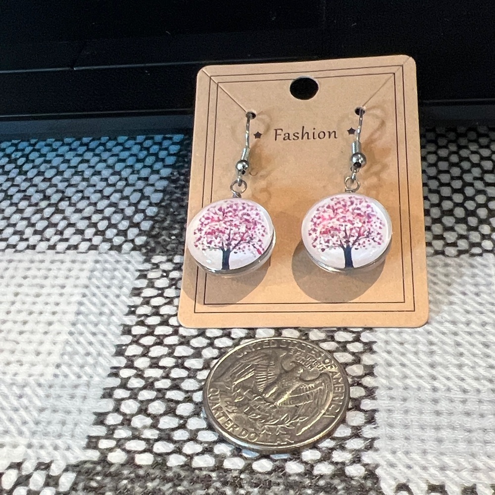 Pink Tree Design Earrings - Picture 2 of 4